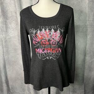 Blue 84 Gray Long Sleeve Mackinaw Island Gray, Pink and Red Graphic Top - XL